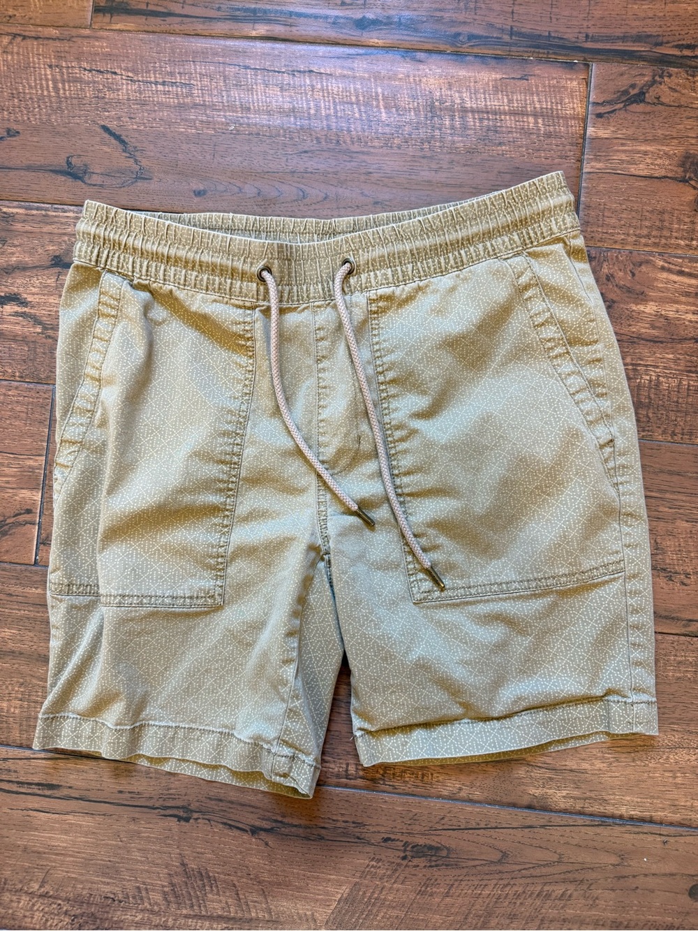 Goodfellow & Co Khaki Geometric Print Pull On Shorts Men’s Small Drawstring